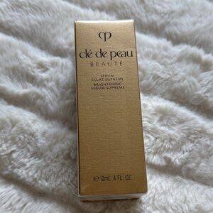 Clé de Peau Beauté Brightening Serum - Gold